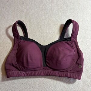 Lululemon 32DD Purple Sports Bra Adjustable‎ Straps Lightly Padded Running Yoga
